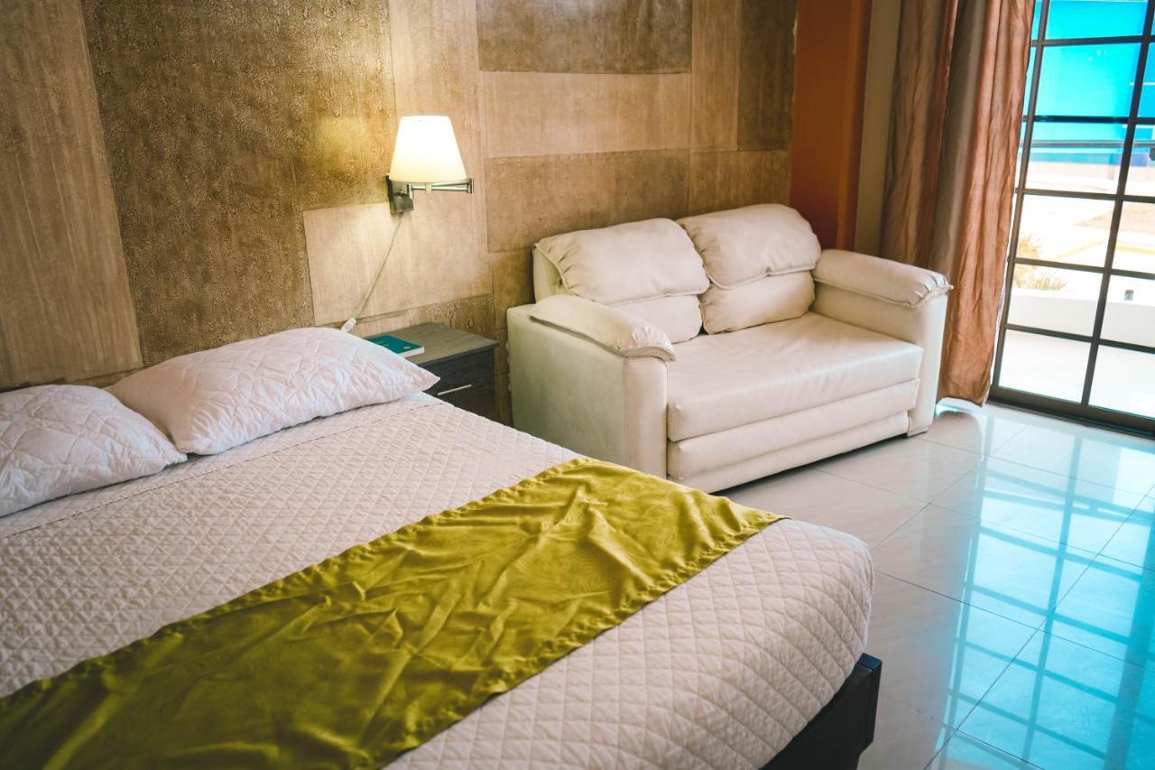 Hotel Manta Beach Madrigal エクステリア 写真