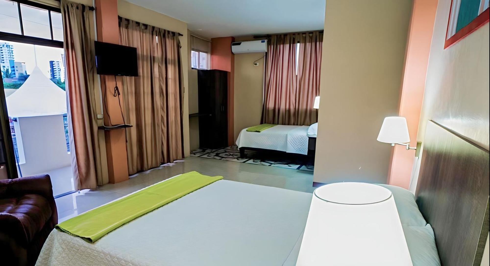Hotel Manta Beach Madrigal エクステリア 写真